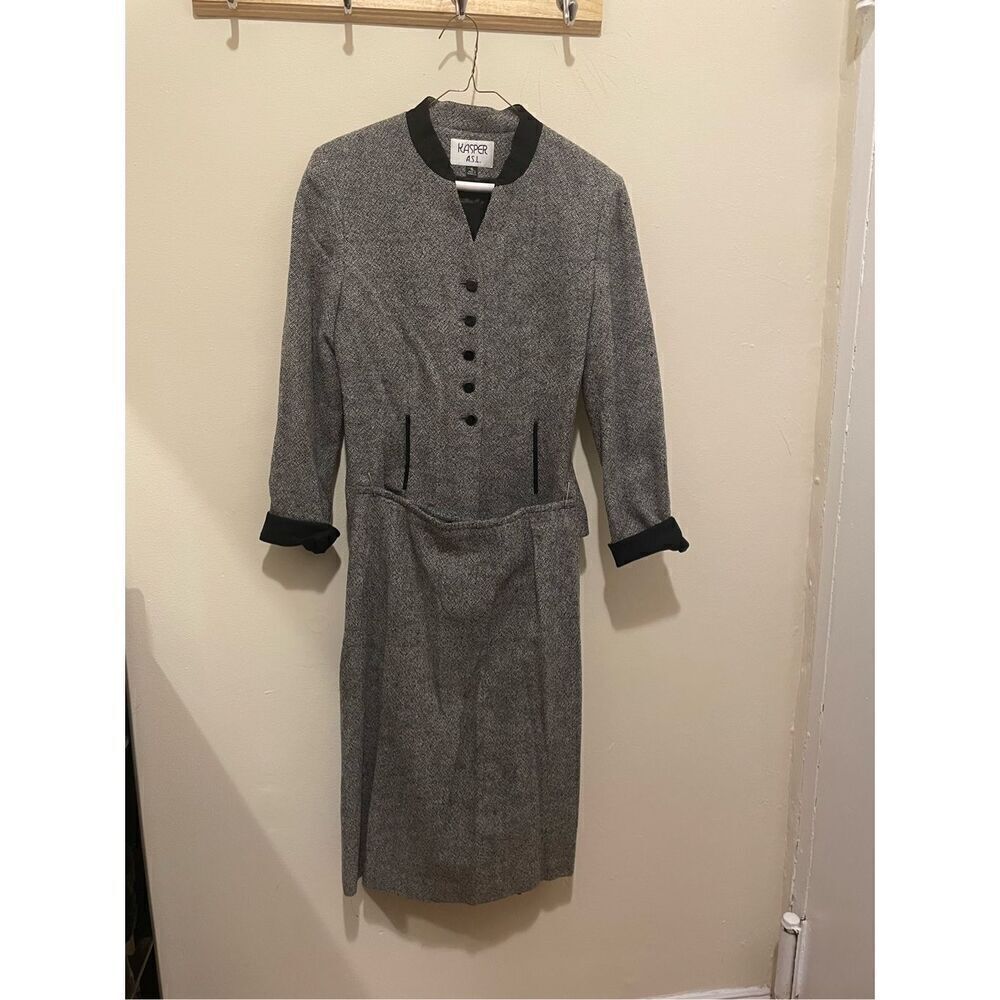 Vintage Kasper A.S.L tweed black and white womens office skirt suit set size 6/8